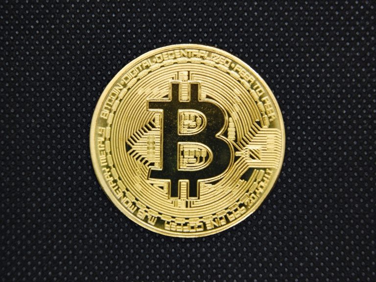 Cryptocurrency: Benefits, Drawbacks, and the Role of Sidra Chain in Decentralized Blockchain Technology